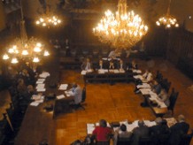 Kleiner Sitzungssaal des Neuen Münchener Rathauses. Hier wurde das Mobilfunk-Vorsorgemodell 2003 ausdiskutiert
